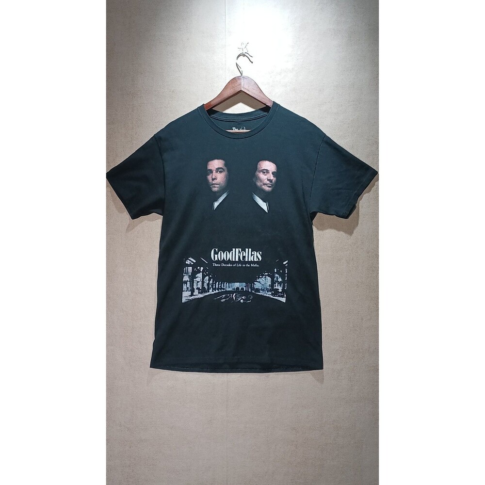 Goodfellas Men's Three Decades Of Life In The Mafia Black T Medium Liotta Pesci